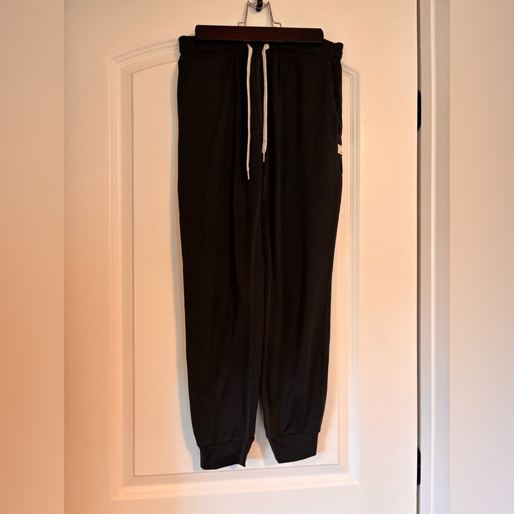 Vuori Performance Joggers